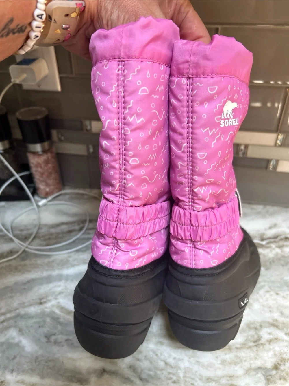 Sorel Big K Flurry Snow Boots Pink Black Sz 3 Waterproof Winter Back To School